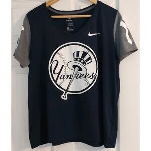 Women's Nike MLB Dri-FIT New York Yankees Graphic V-neck Ladies T-shirt - XL
